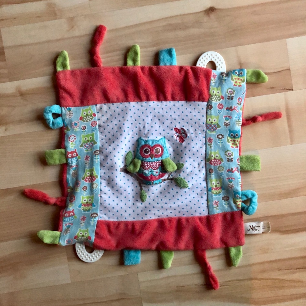Infant tag lovey